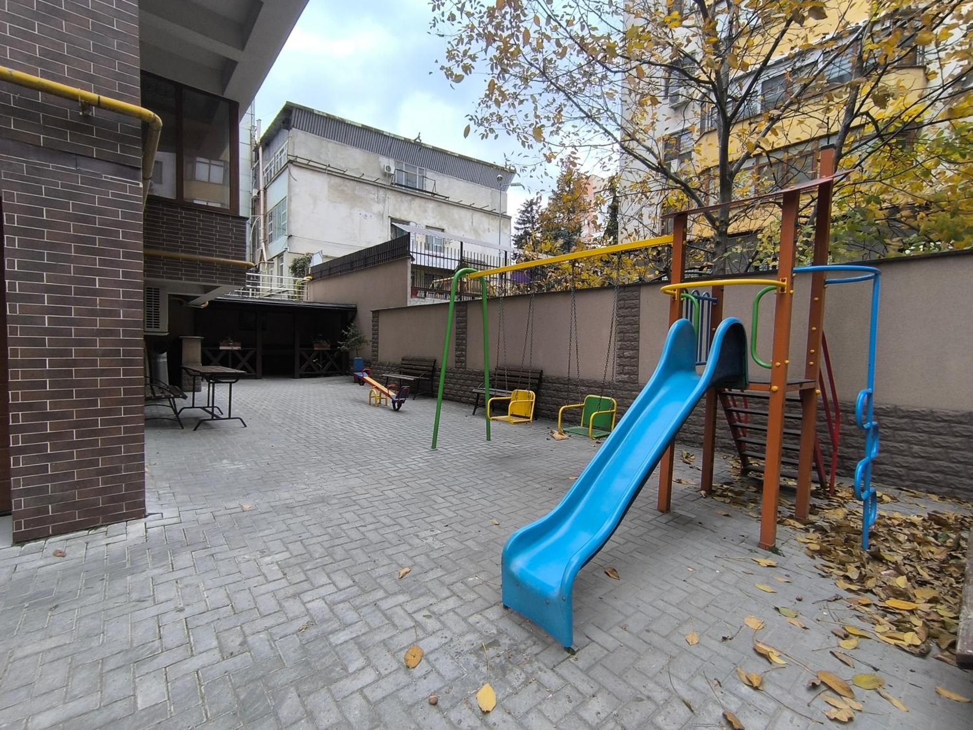 Spacious Apartment With Terrace Chisinau Exterior foto